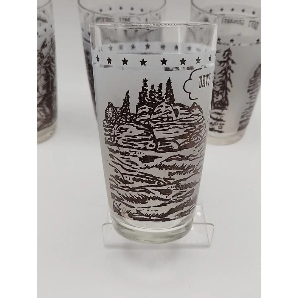 Vintage Jeannette Glass Davy Crockett Glasses 1955 Hero Of The Alamo